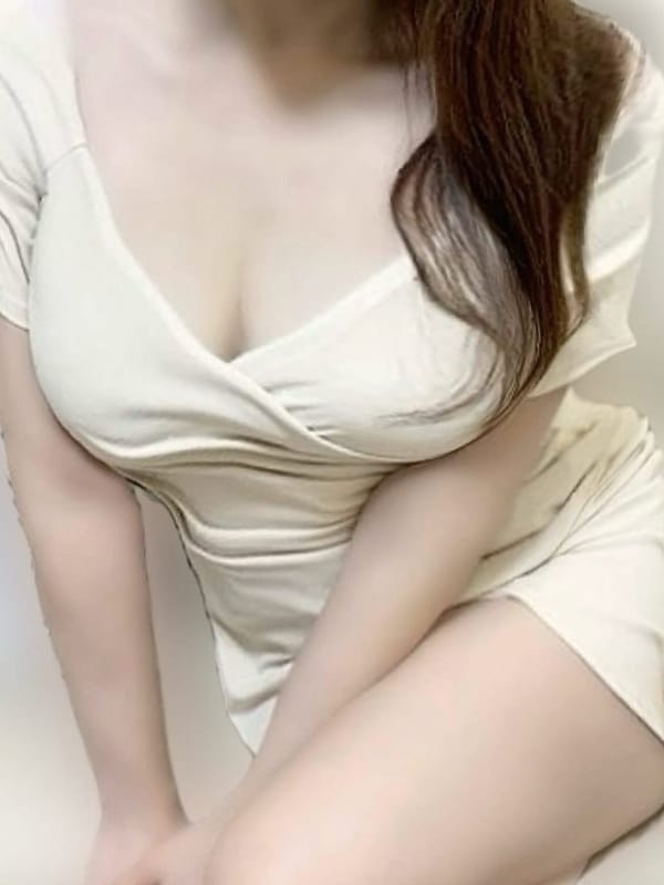 筒井めぐむ|コレクション博多でおすすめの女の子