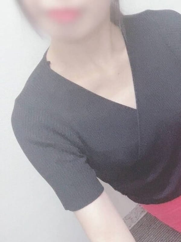 あきな