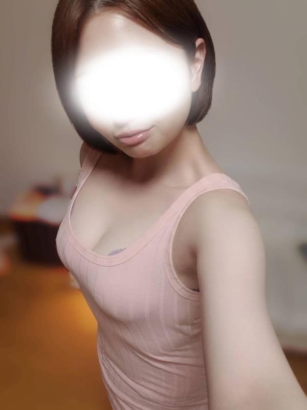 よつは|静岡県風俗で今すぐ遊べる女の子