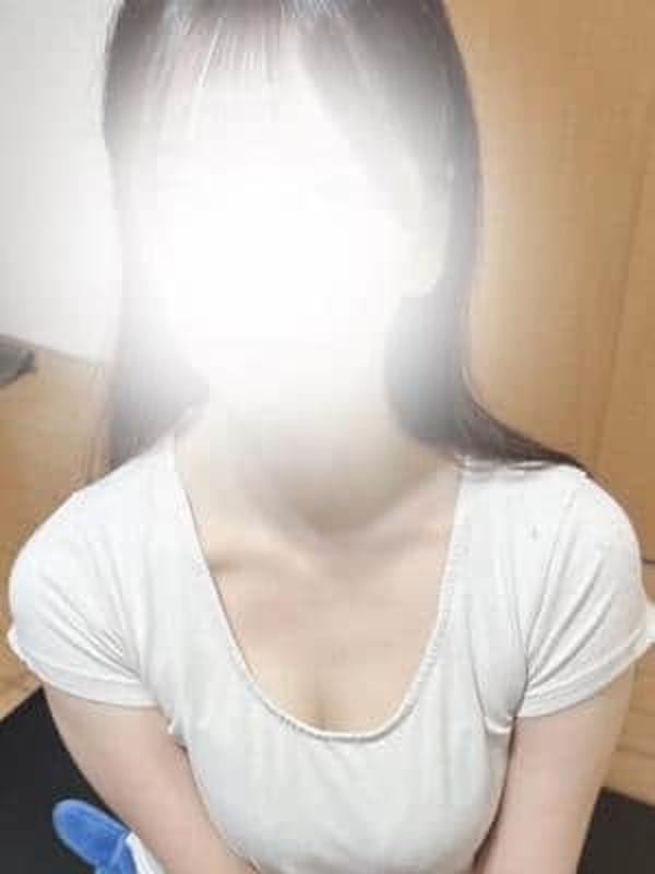 ななせ|ホリデーで評判の女の子