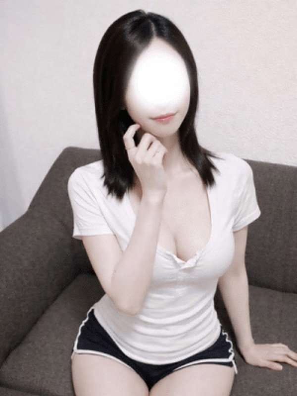 かんな|ホリデーで評判の女の子