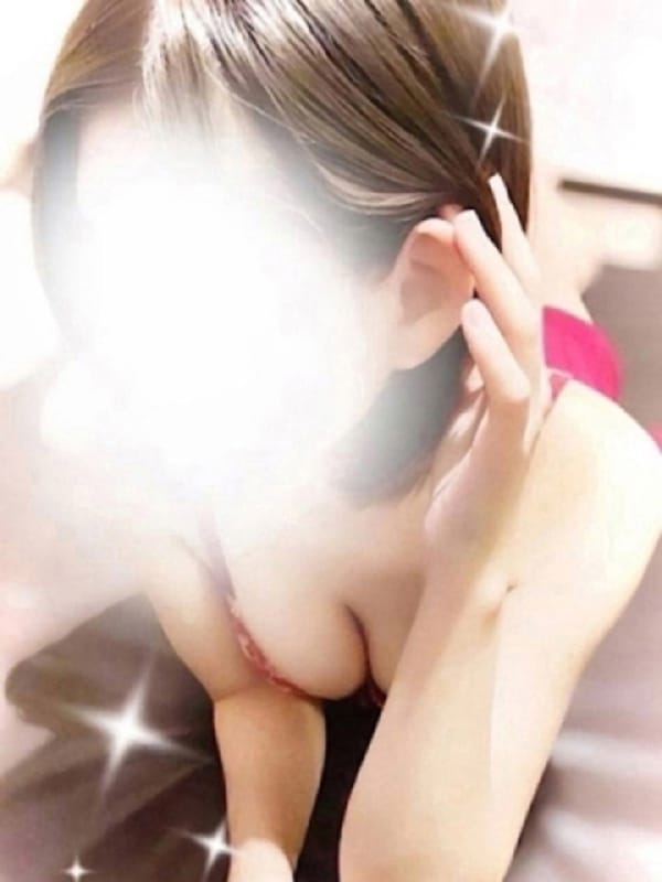 天谷　しゅり|Pure Whiteでおすすめの女の子