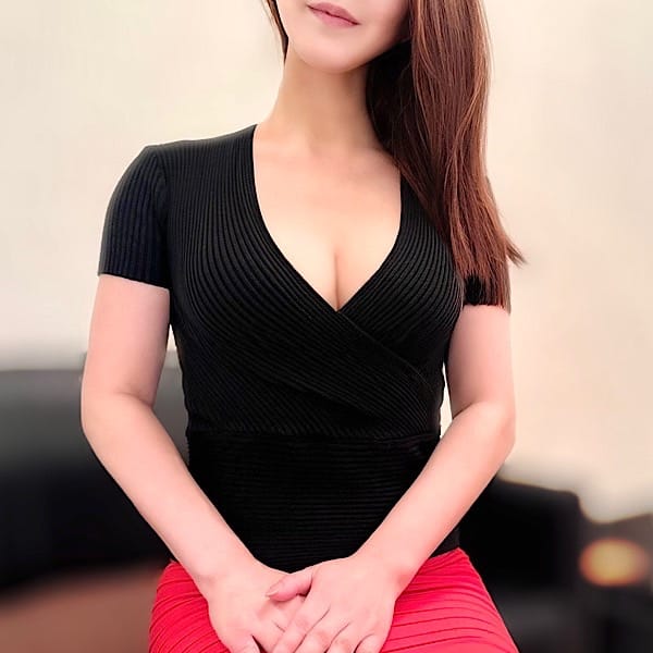 真白 | LA BELLA（ラベーラ）(日本橋・千日前)