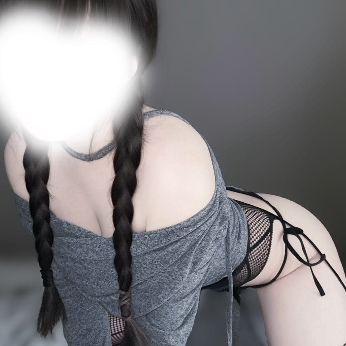 ♡ねね♡【細身スタイルの誘惑施術♡】 | Feerique～フェリーク～(福岡市・博多)