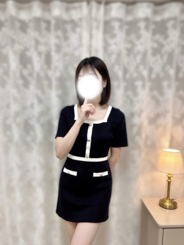 小園あみな
