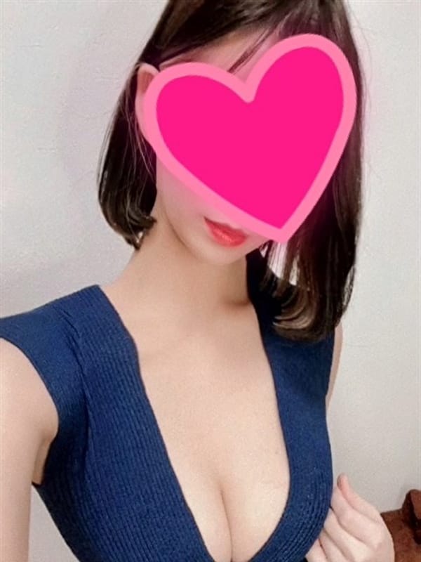 水樹|C.r.e.a.mで評判の女の子