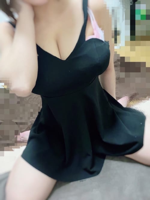 青山らな|アデージョスパでおすすめの女の子