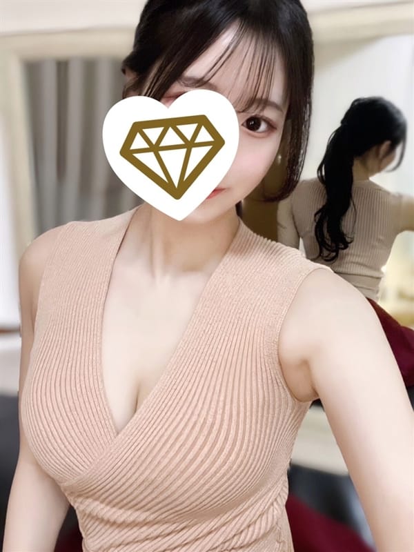 夏目 ひより【キレカワ・細身グラマー】