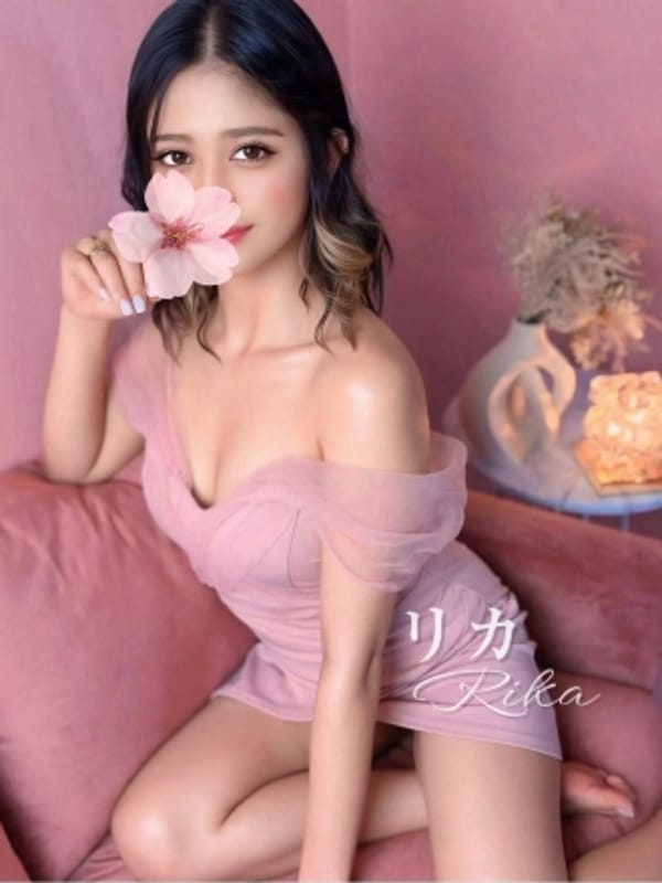リカ♡ハーフ美女|アロマーナ栄でおすすめの女の子