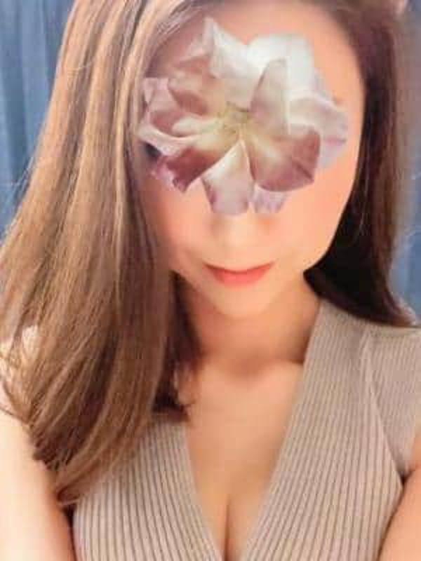 中野あゆみ|Aroma Luana(アロマルアナ)で評判の女の子