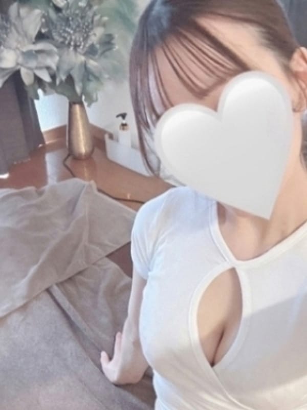愛沢 もか