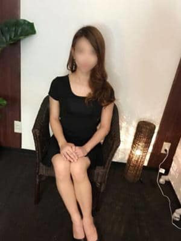 宇佐美 なみこ|上野御徒町・秋葉原・神田・末広町・湯島・浅草メンズエステ ロイヤルスパでおすすめの女の子