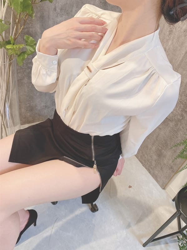 綾瀬ののか【最高の美貌と艶やかさ♪】