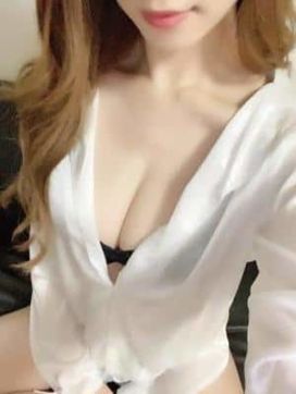 花実りあ|蒲田エミュスパで評判の女の子