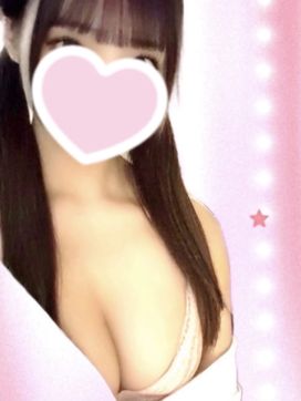 小春てん|クリームソーダで評判の女の子