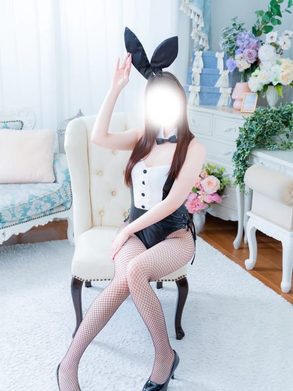 深川なこ
