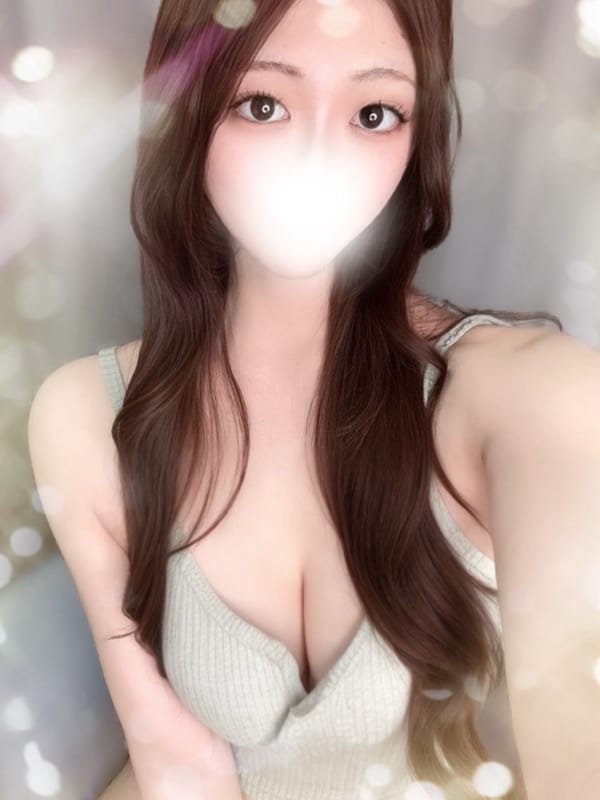 夏目えれな|梅田メンズエステで今すぐ遊べる女の子