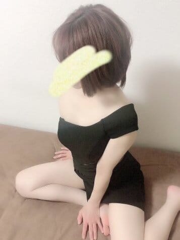 吉川ナミ|ハッピネスでおすすめの女の子