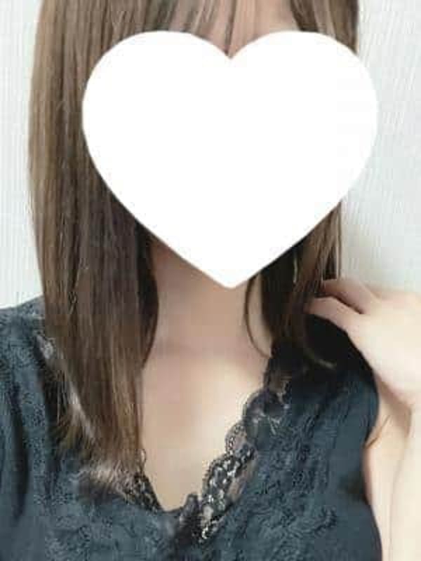 夏目れな