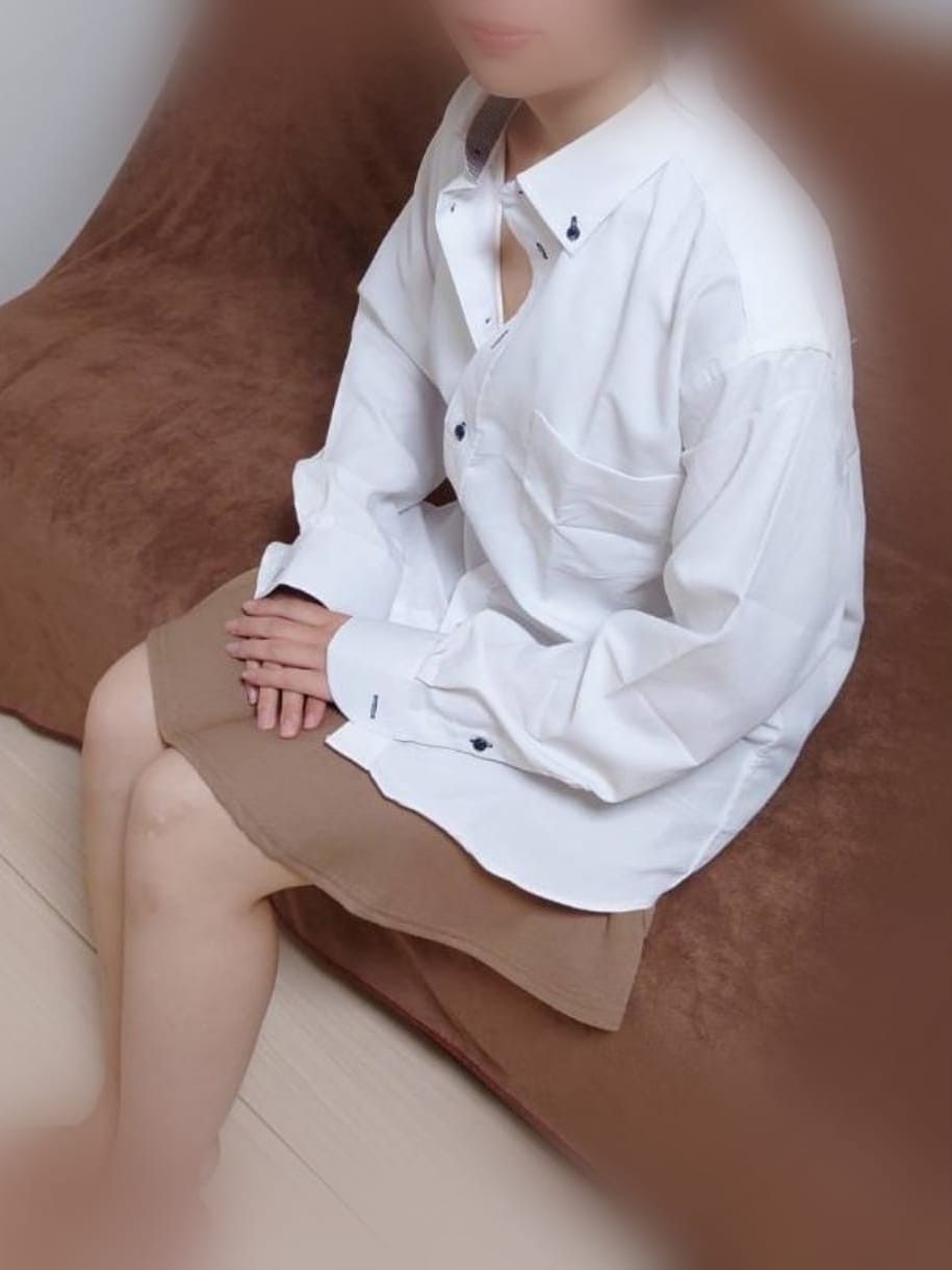 あきな