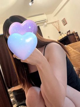 愛葉 めい|プチナチュラで評判の女の子