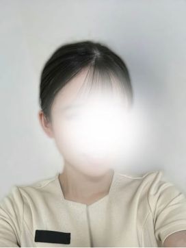 七瀬すずは|Sourireで評判の女の子