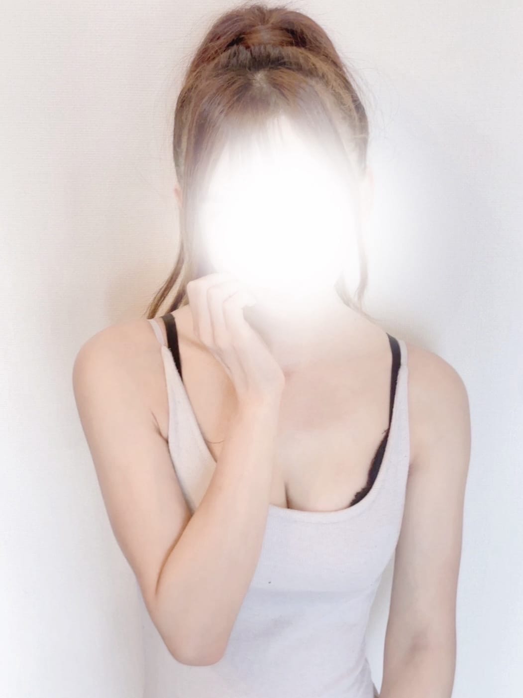 草川|エンペラーSPAで評判の女の子