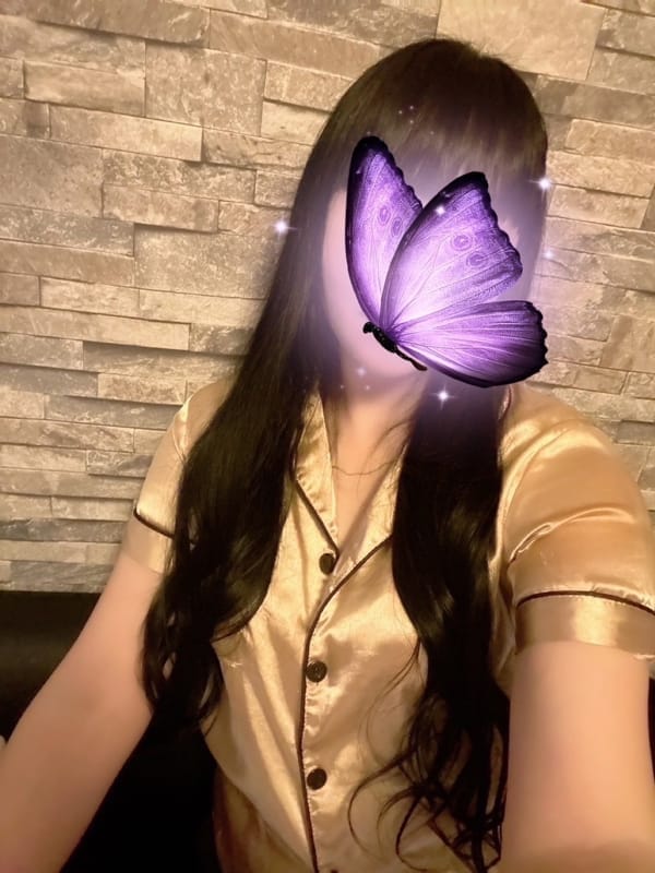 あみ【可憐な癒し系美女】