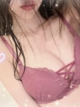 白咲 めい|メンズエステFLEURで評判の女の子