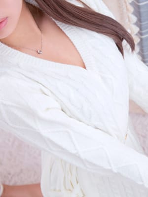 エレナ|プチエステでおすすめの女の子