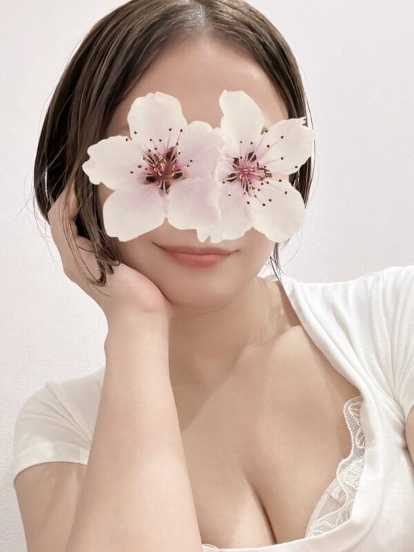 高橋なな|マンション型メンズエステmoremore(モアモア)でおすすめの女の子