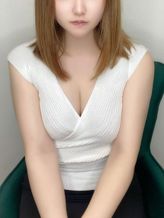 ゆらの|アロマエステ エッセンスESSENCEでおすすめの女の子