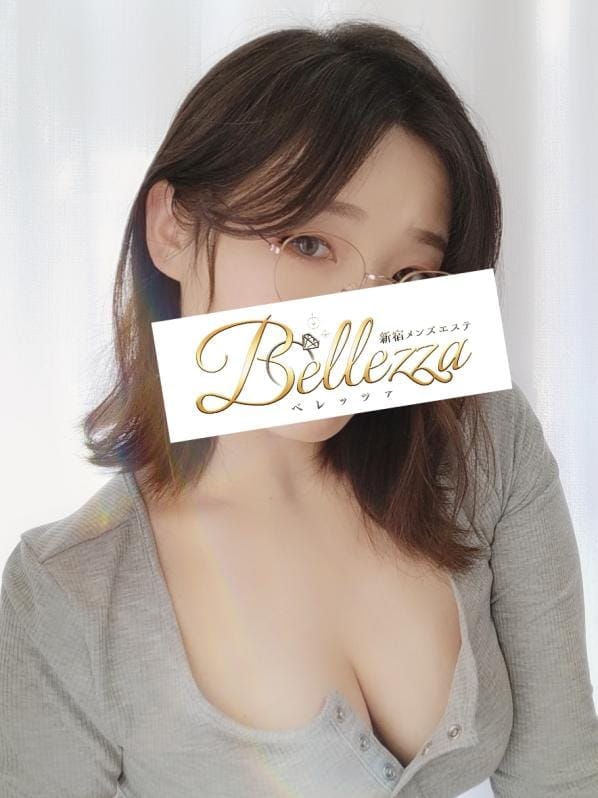 篠崎ほのか|BELLEZZAで評判の女の子