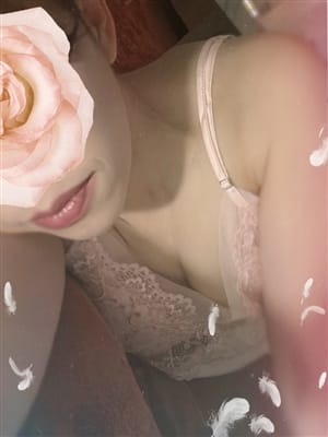 若槻★わかつき|ミセス美オーラ 浜松でおすすめの女の子