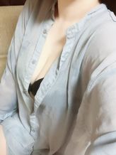 【すず】|ファーファーでおすすめの女の子