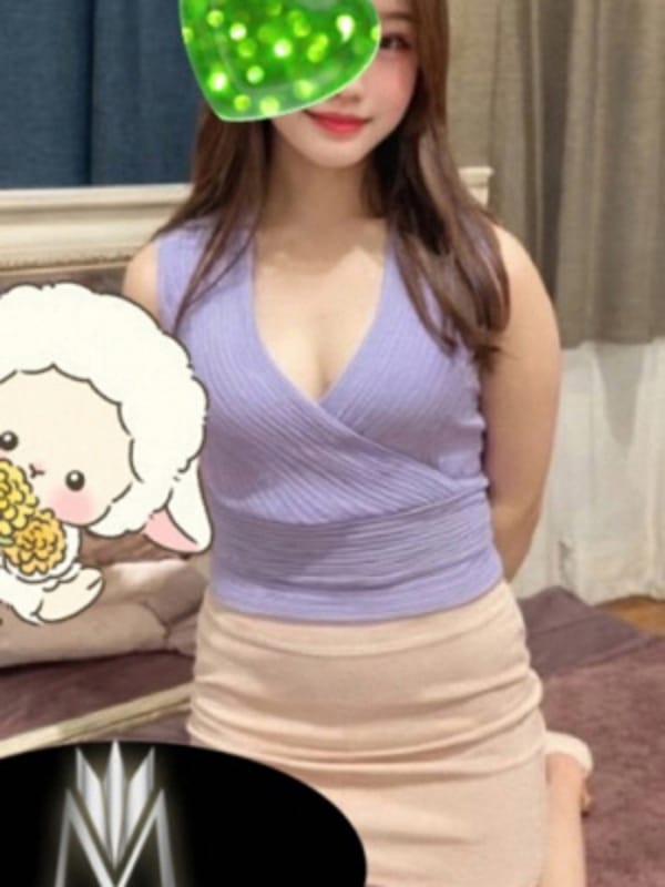 君江いちか|MASERATI（マセラティ）で評判の女の子