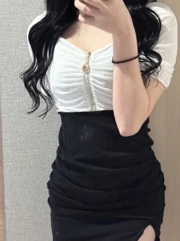 ティアラ♡超新星美女
