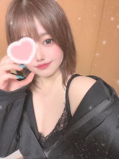 浜辺まこ|らんぷグループ所沢店でおすすめの女の子