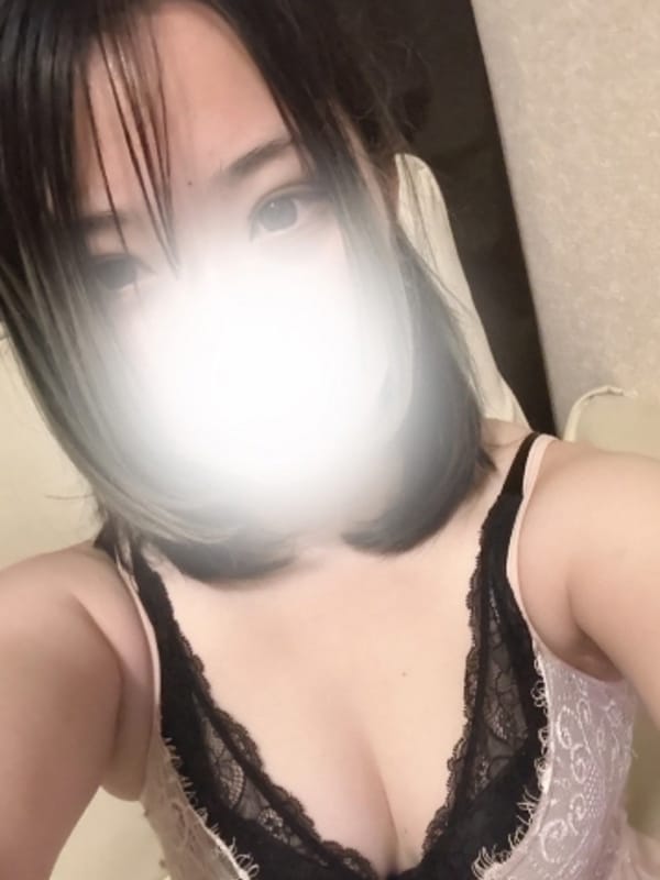 新人あみ
