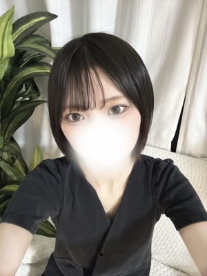 新人ねね