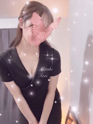 美月いおり