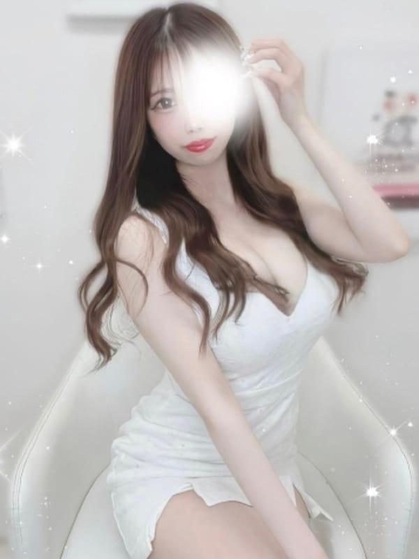 夢咲 ひな
