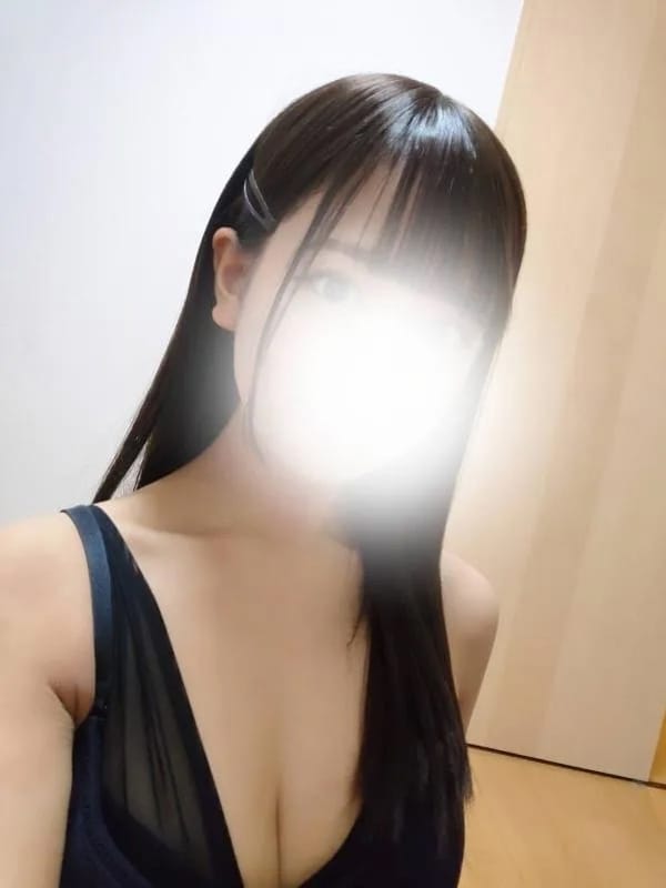 霜月まな