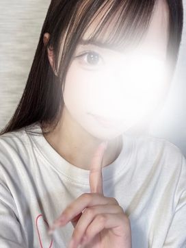 尾崎すみれ|Fever 池袋ルームで評判の女の子