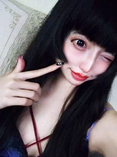 綾波なぎさ