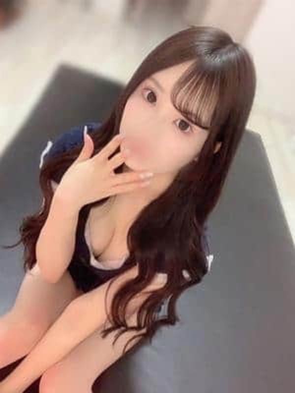 鈴村|ラグゼアロマで評判の女の子