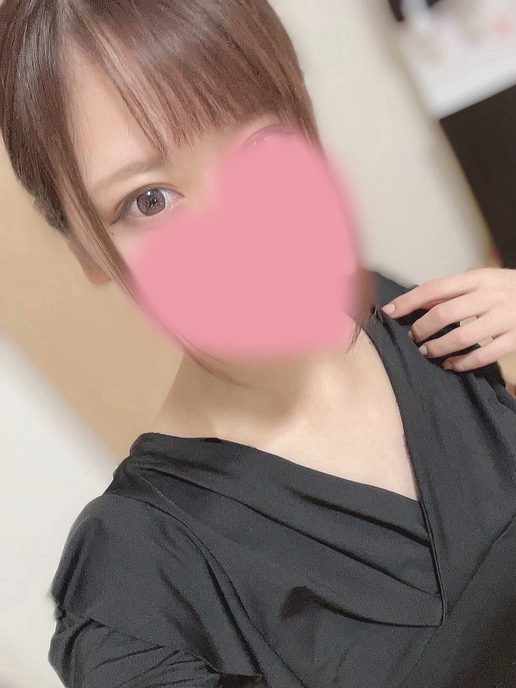 すず|LEO -レオ-でおすすめの女の子