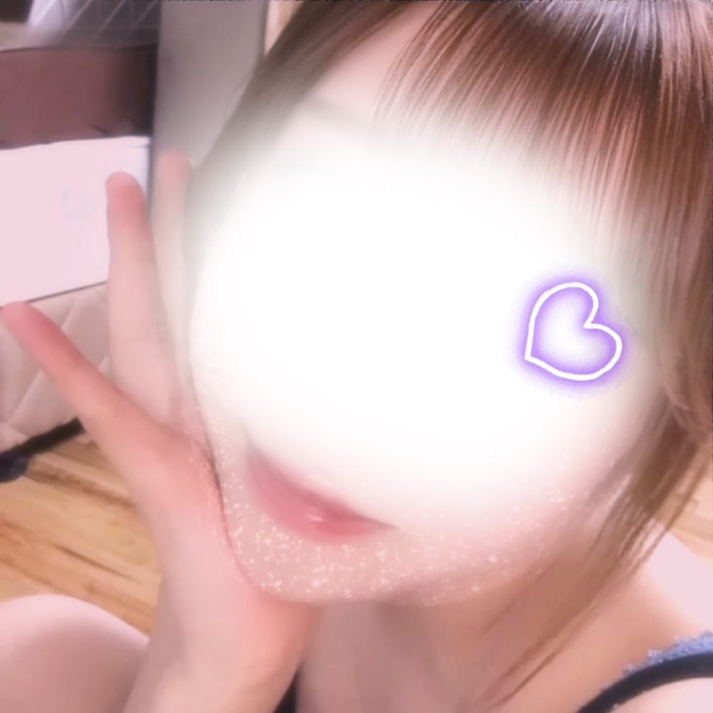 ゆら（20代前半）