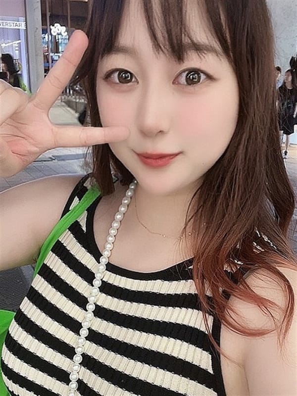 芹澤あみ|アキバエステ あろまっちで評判の女の子