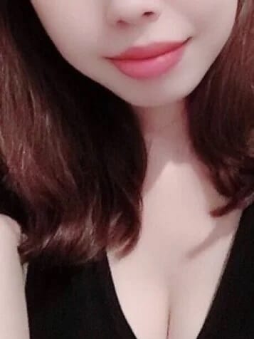 高崎れい|CREAで評判の女の子